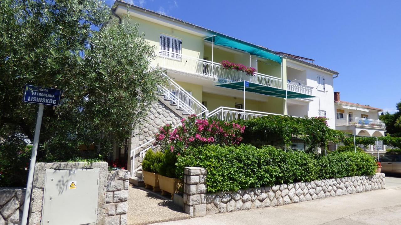 Apartments Dario Krk Town Exterior photo